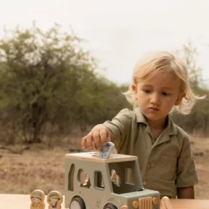 Little Dutch “Vormenstoof Safari Auto – Safari Friends FSC”