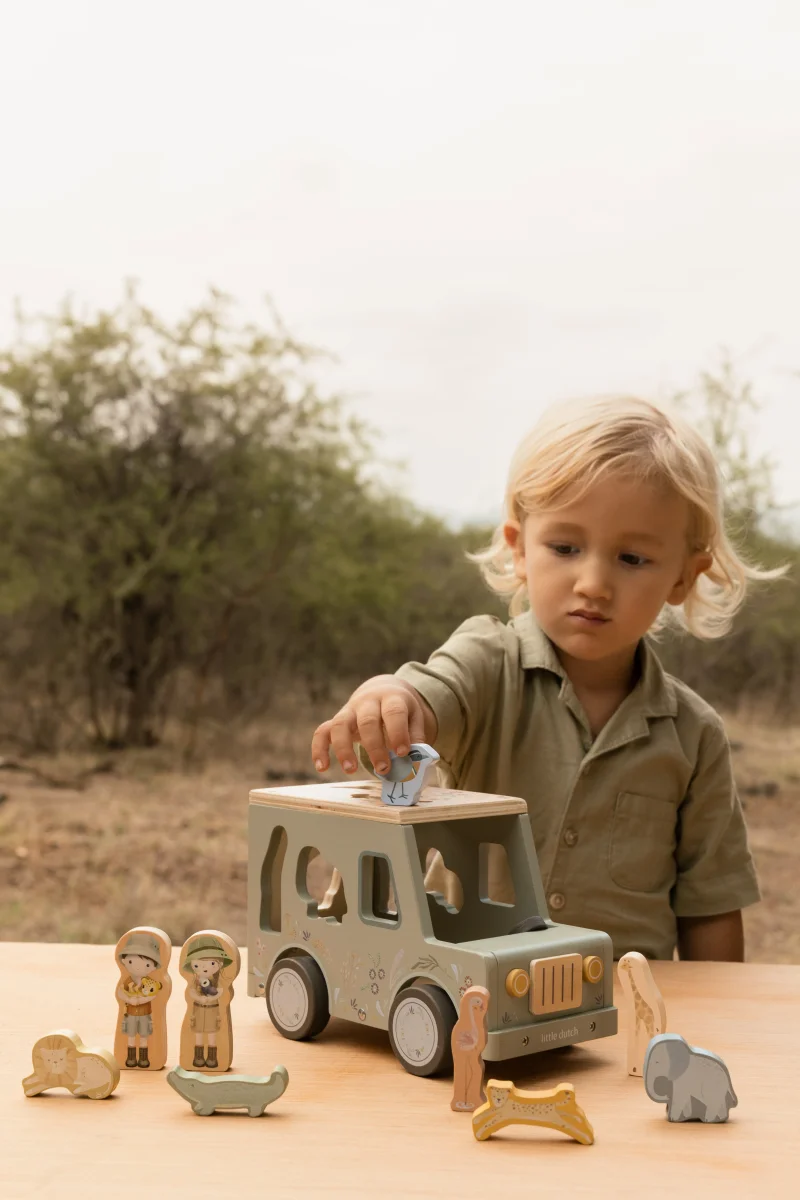 Little Dutch "Vormenstoof Safari Auto - Safari Friends FSC"